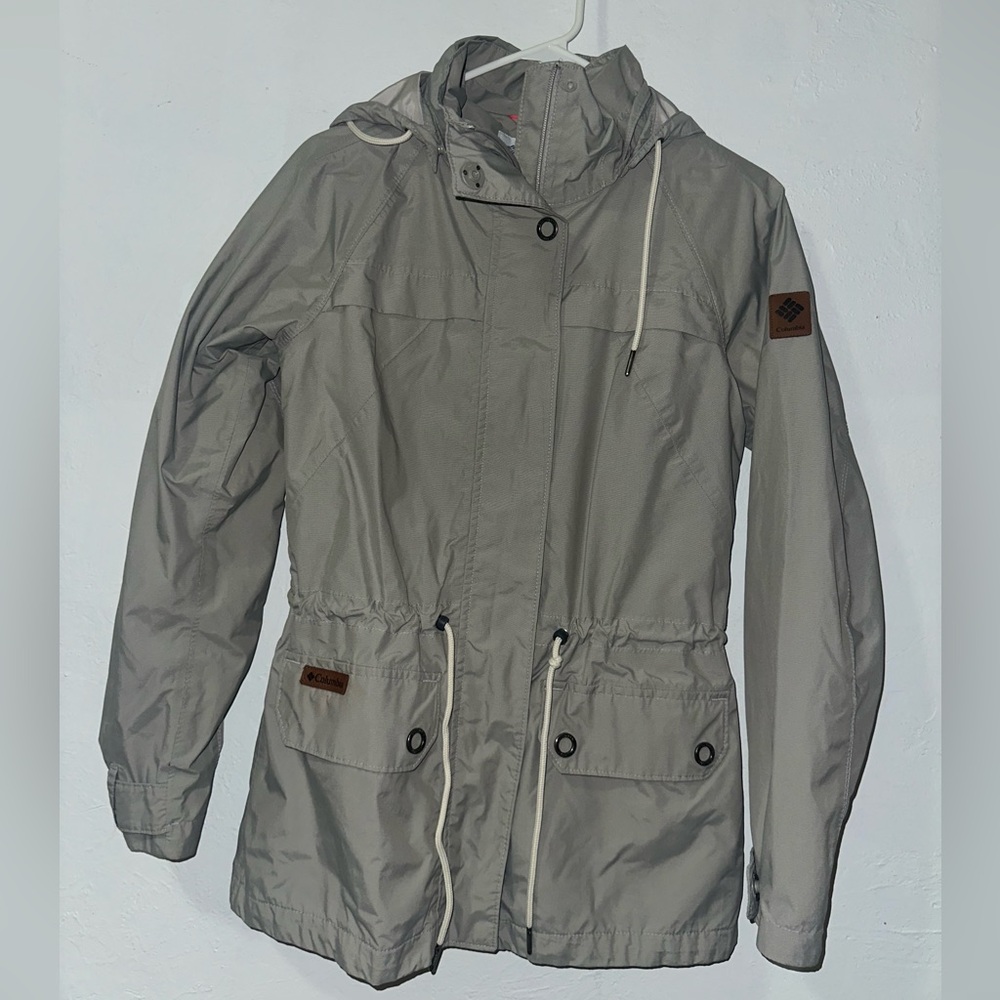 Columbia Lightweight Hooded Jacket/ Rain Jacket Ladies